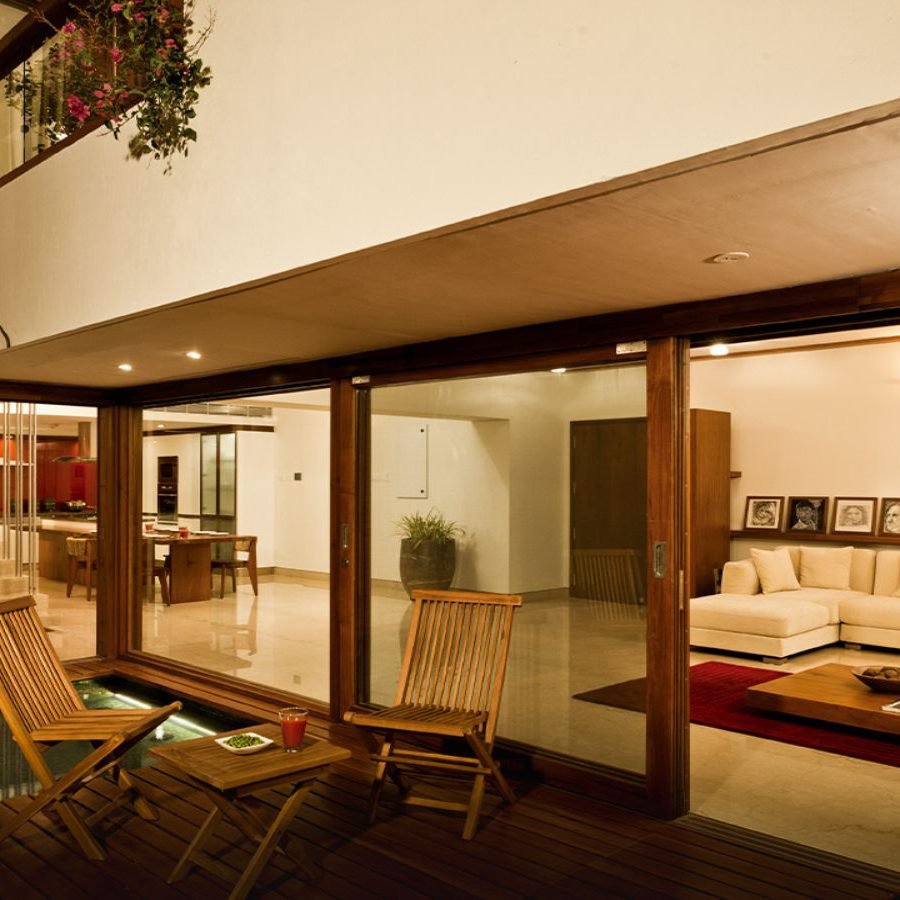 Total Environment - The Magic Faraway Tree - Deck with water feature