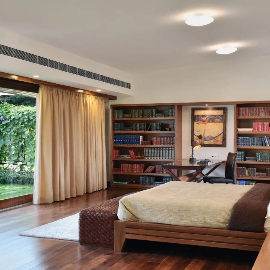 Total Environment - In That Quiet Earth Villa - Easy access to your private garden from Master Bedroom